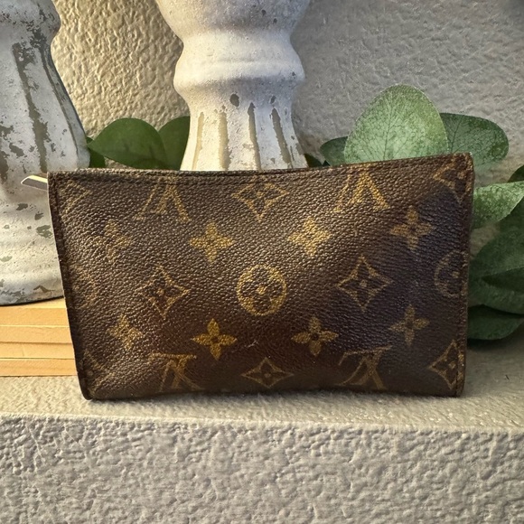 Louis Vuitton Monogram Pouch Purse/vintage preowned - Picture 3 of 11